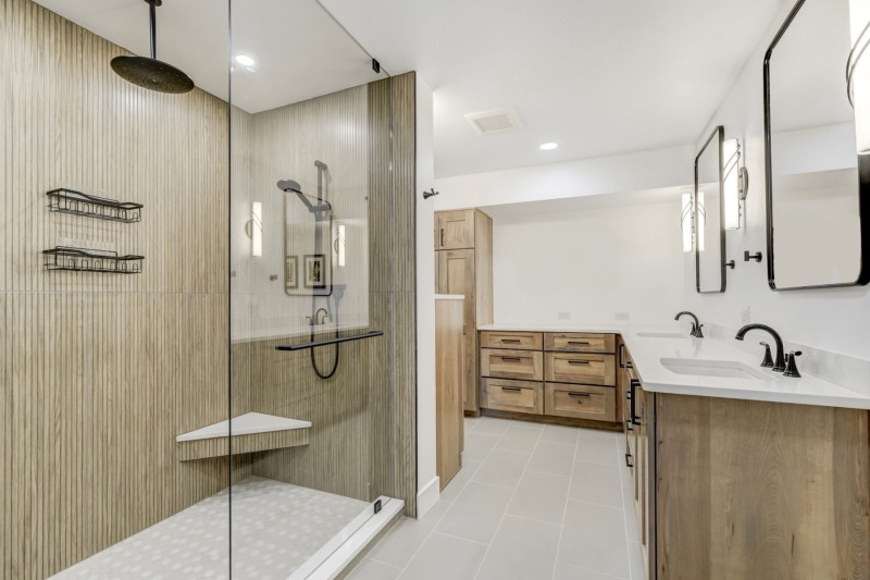 Bathroom-Cenotaph.JPG