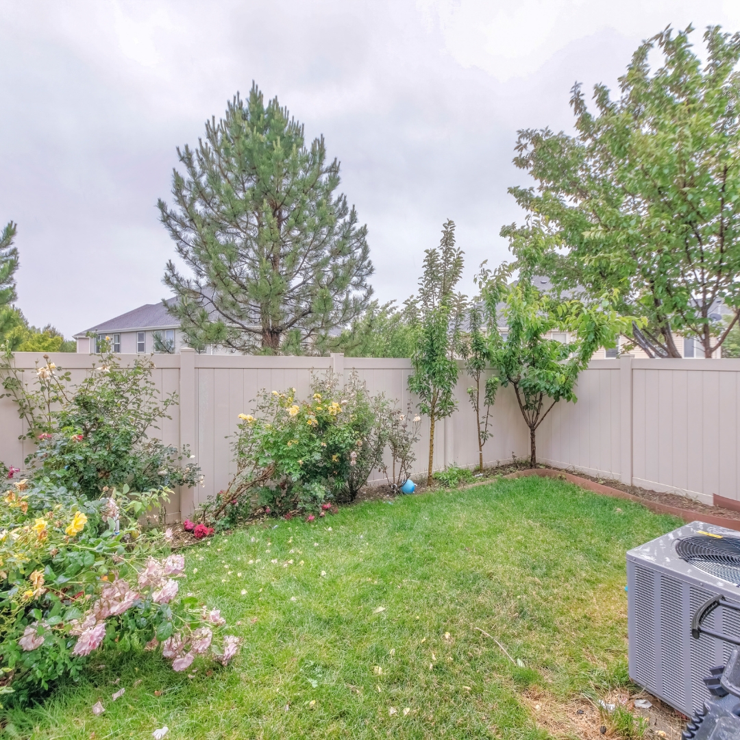 fence staining Colorado Springs