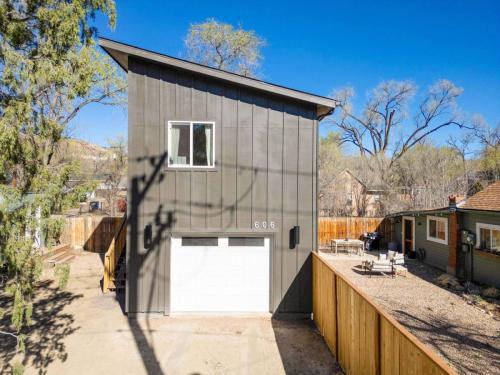 Accessory-Dwelling-Unit-S-25th.jpg5 
