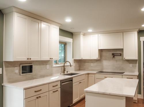 Kitchen-Brushed-Gold-Fixtures-Big-Valley