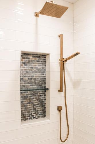 Master-Bathroom-Brushed-Gold-Finishes-Wall-Alcove-Glass-Shelf-Mosaic-Accent-Tile-White-Grout-Cream-Subway-Tile (1)