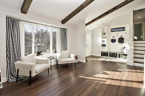 living-area-5 (1)